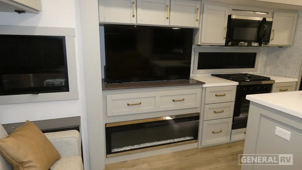 2024 Brinkley Model Z 3100, Photos photo 25