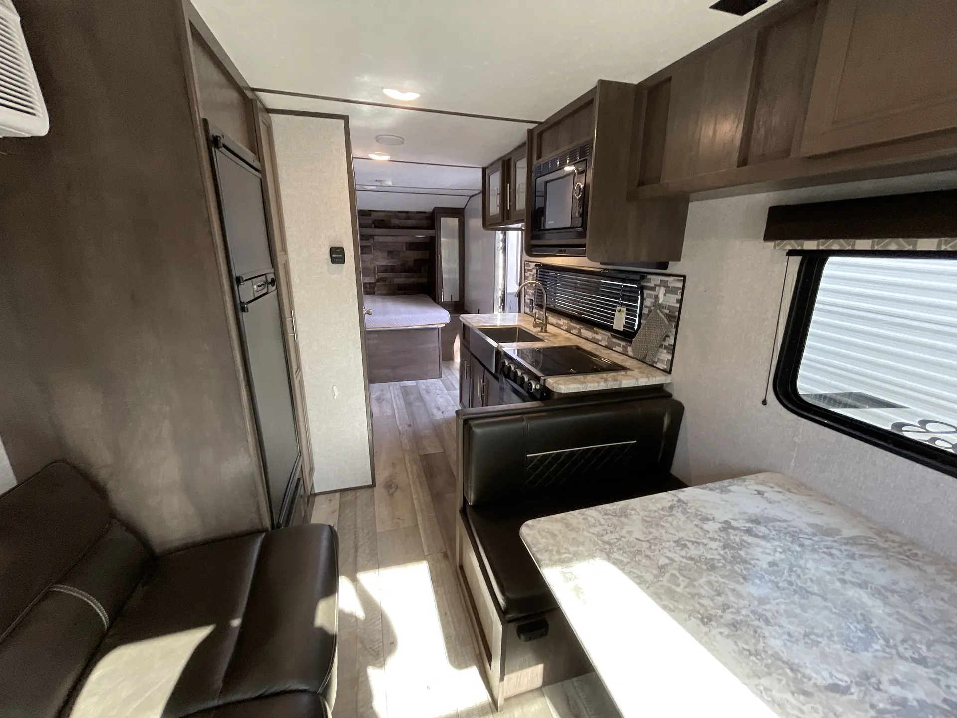 2021 Dutchmen Aspen Trail 2180RDWE — living area main