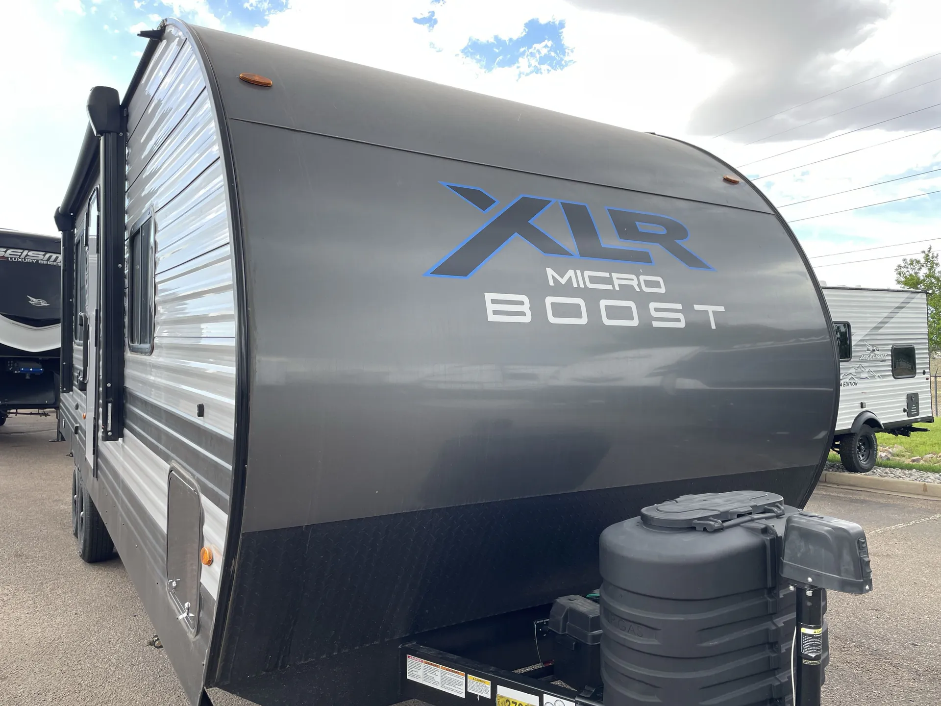 2024 Forest River XLR Micro Boost 24LE - Photo 2