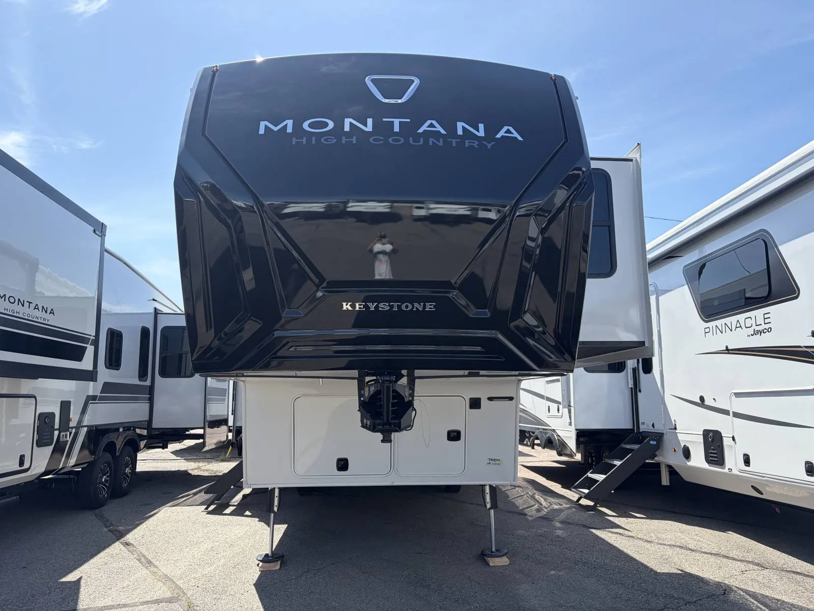 2026 Keystone Montana High Country 290RL - Photo 3