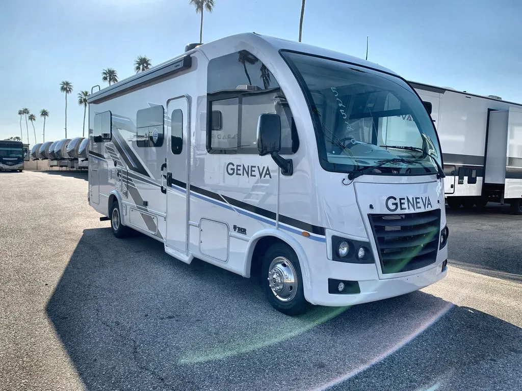 2025 Thor Motor Coach Geneva 24VS - Photo 2