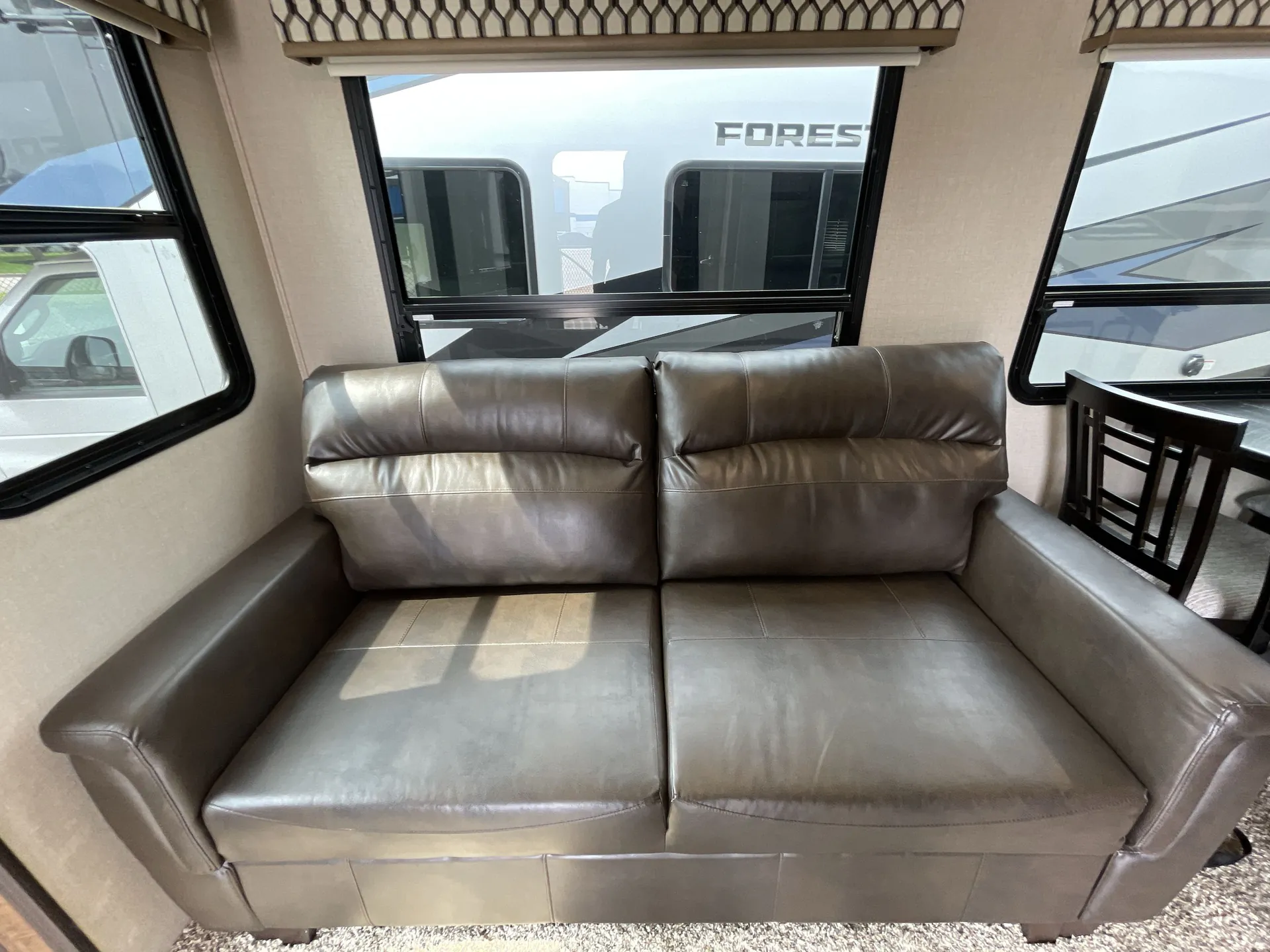 2020 Coachmen Chaparral Lite 25RE — living area main