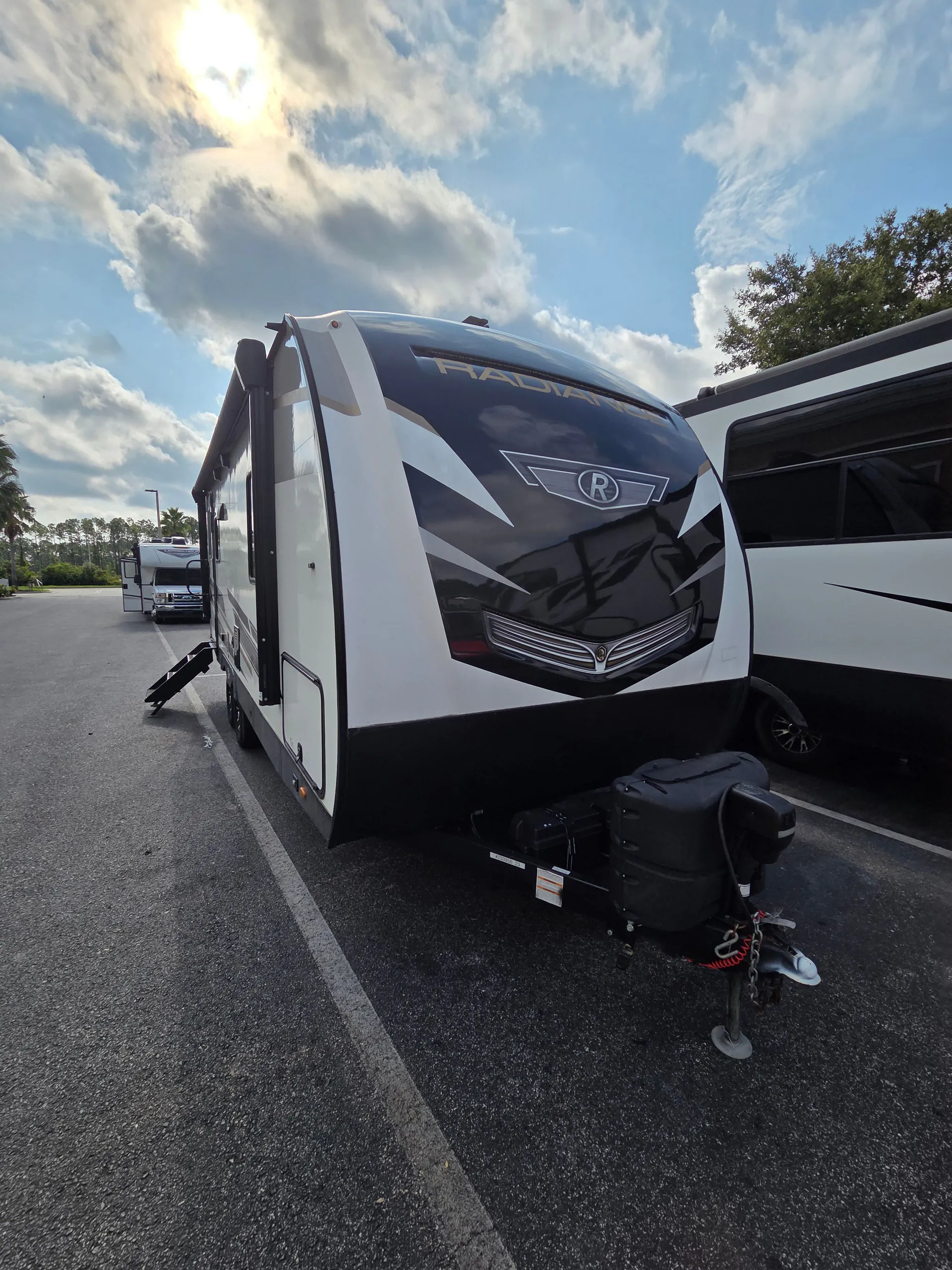 2023 Cruiser RV Radiance R-21RB - Photo 4