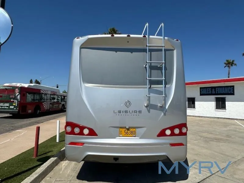 2015 Leisure Travel Unity 24MB - Photo 2