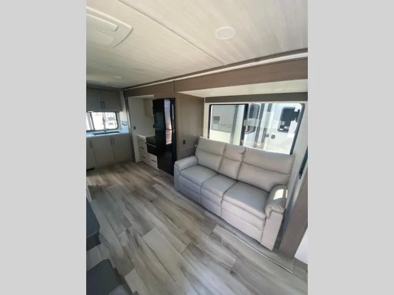2027 Keystone RV Cougar Half-Ton 22MLS - Photo 3