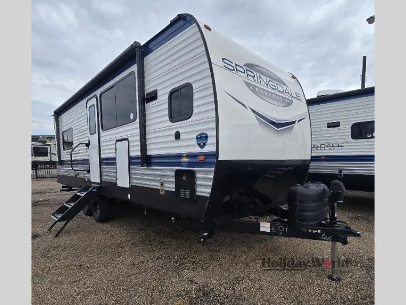 2025 Keystone Springdale East 241FK - Photo 2