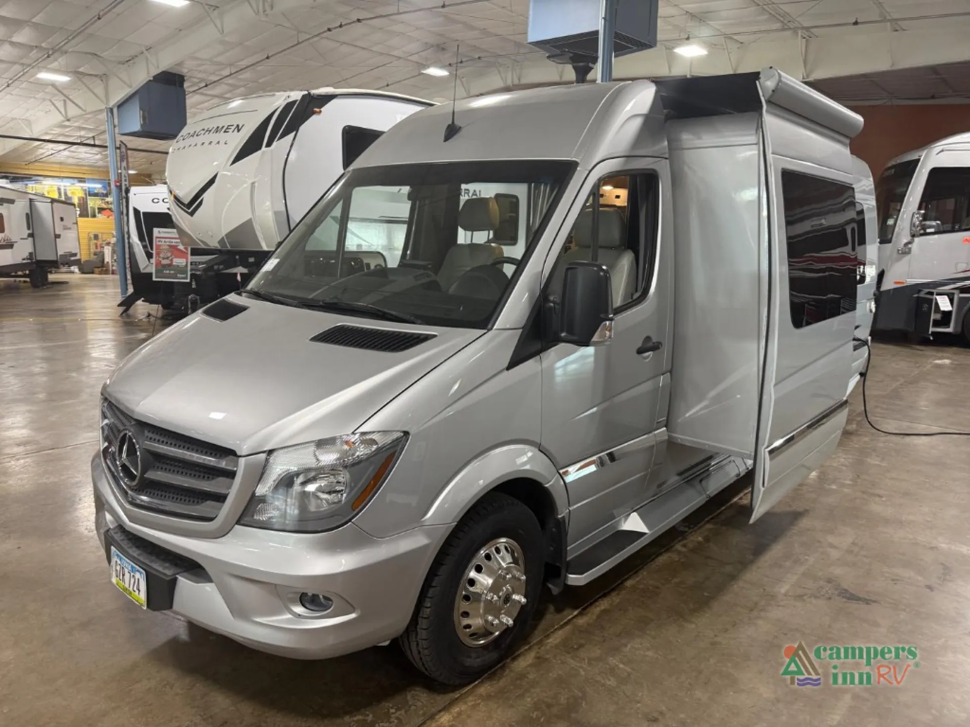 2017 Winnebago Era 70C - Photo 3