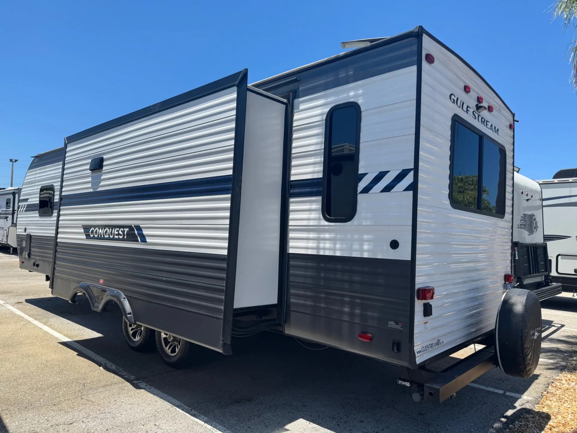 2023 Gulf Stream Conquest 299RLI - Photo 4