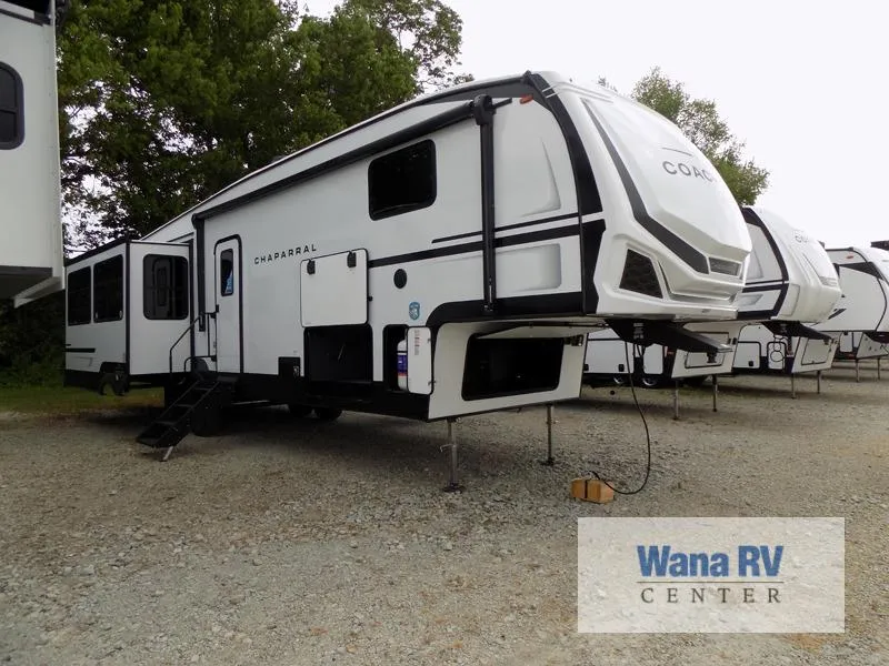 2027 Coachmen Chaparral 360IBL - Photo 2