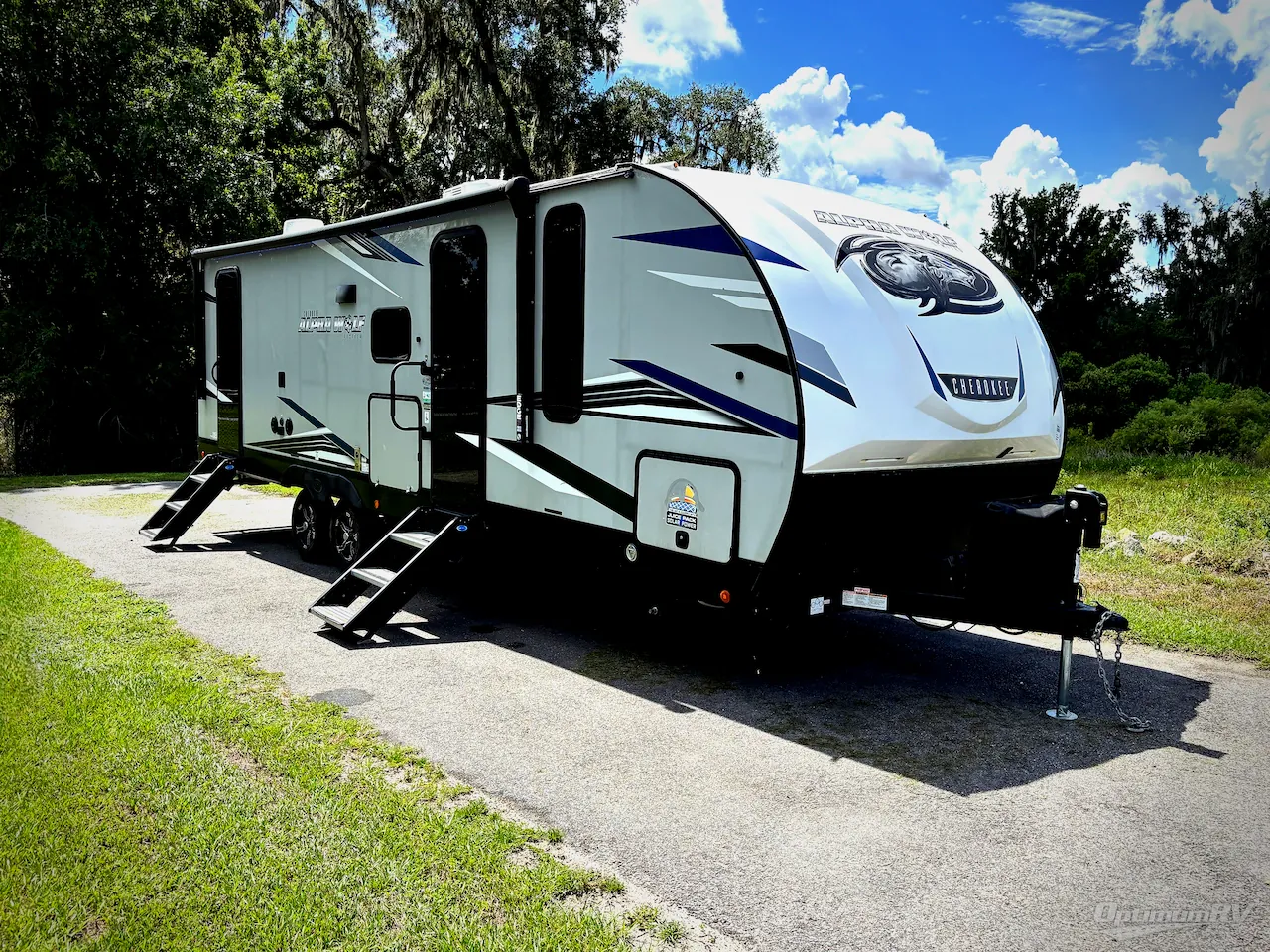 2022 Forest River Cherokee Alpha Wolf 26DBH-L