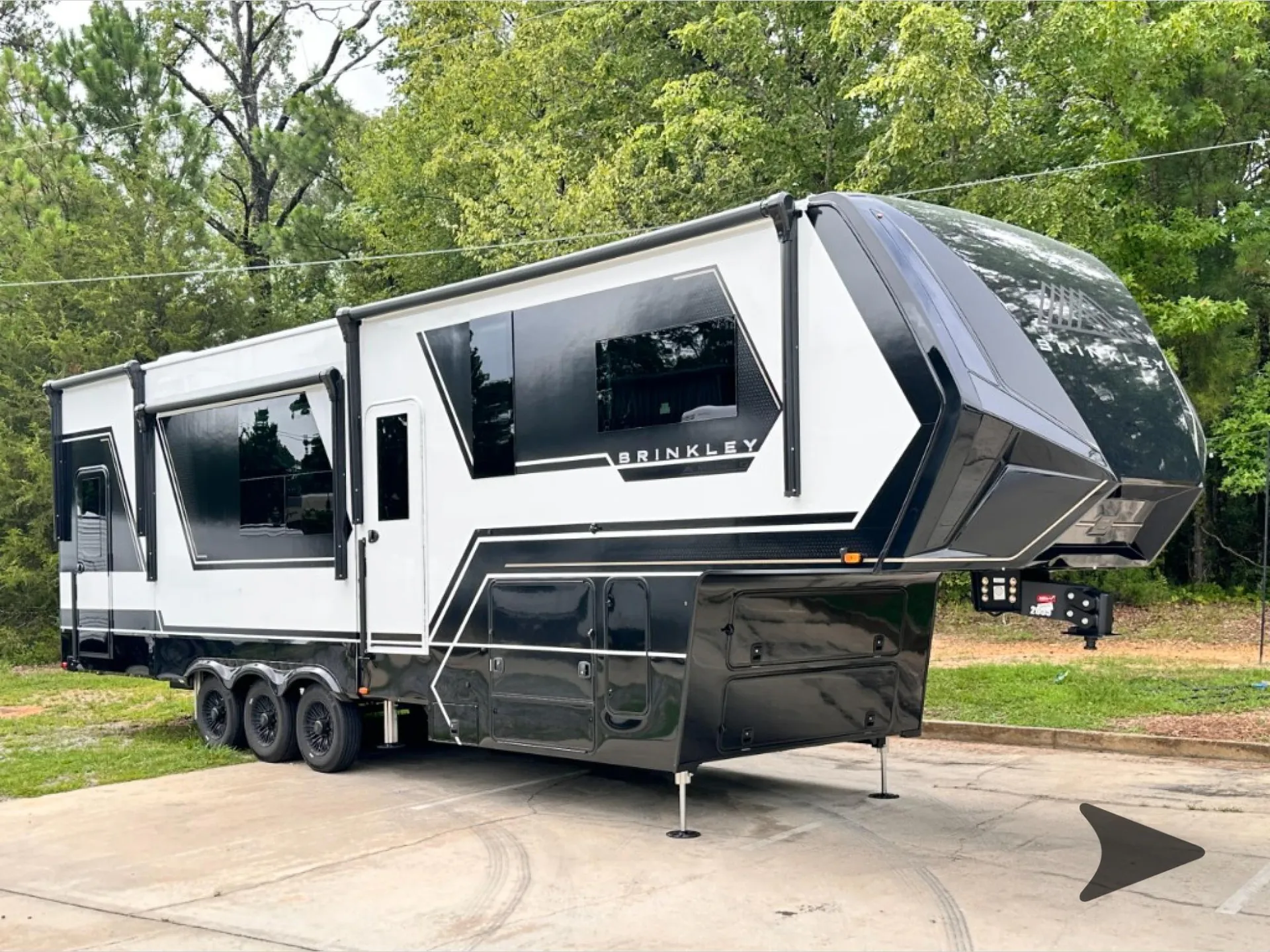 2026 Brinkley Model G 3250 - Photo 2