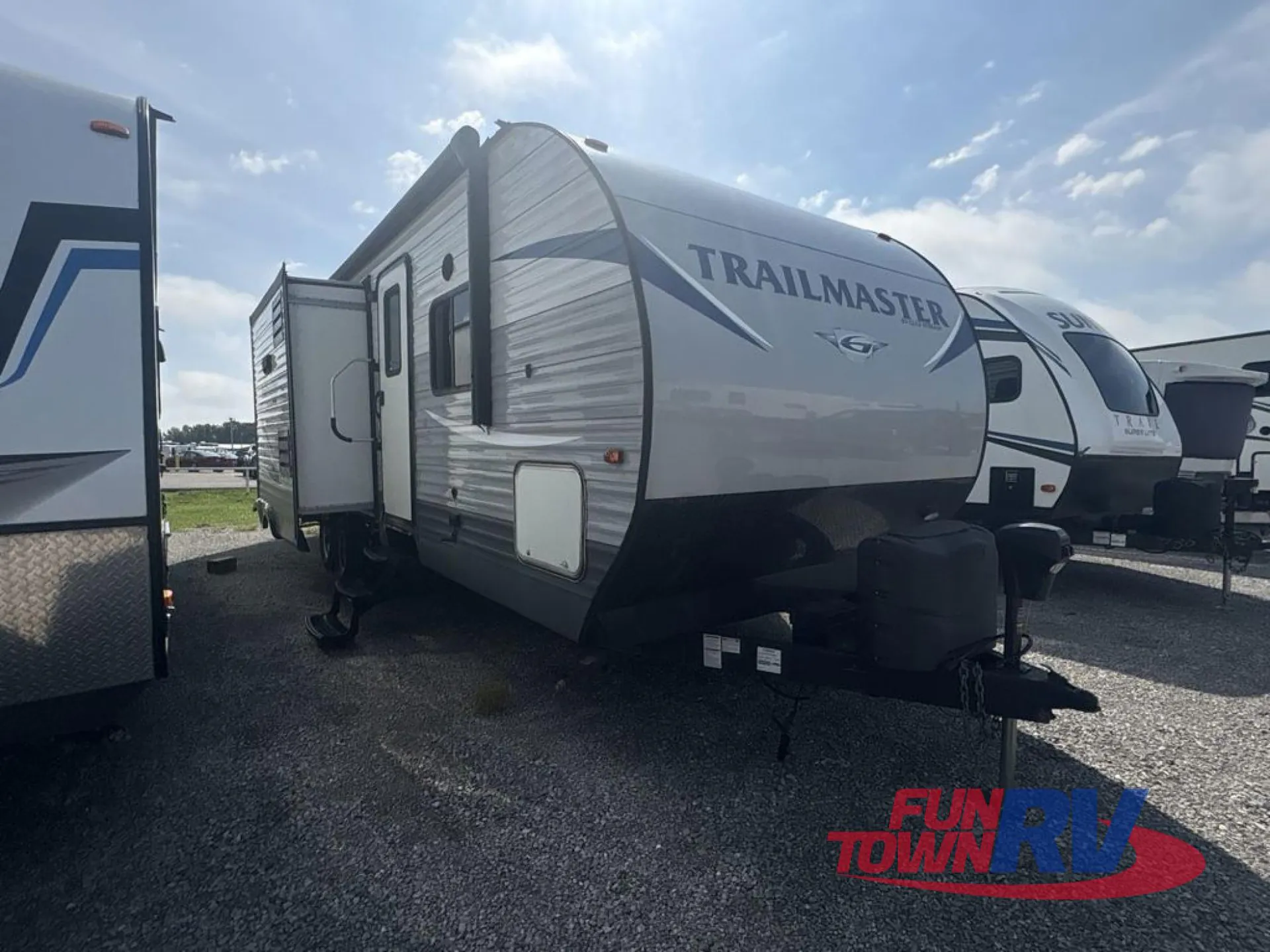 2019 Gulf Stream TrailMaster 288ISL - Photo 2