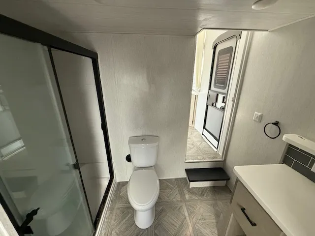 2023 Forest River Salem Grand Villa 42VIEW, Photos photo 12