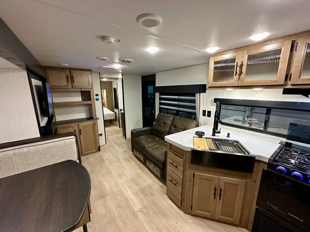 2025 Forest River Cherokee Grey Wolf 26SS, Photos photo 4