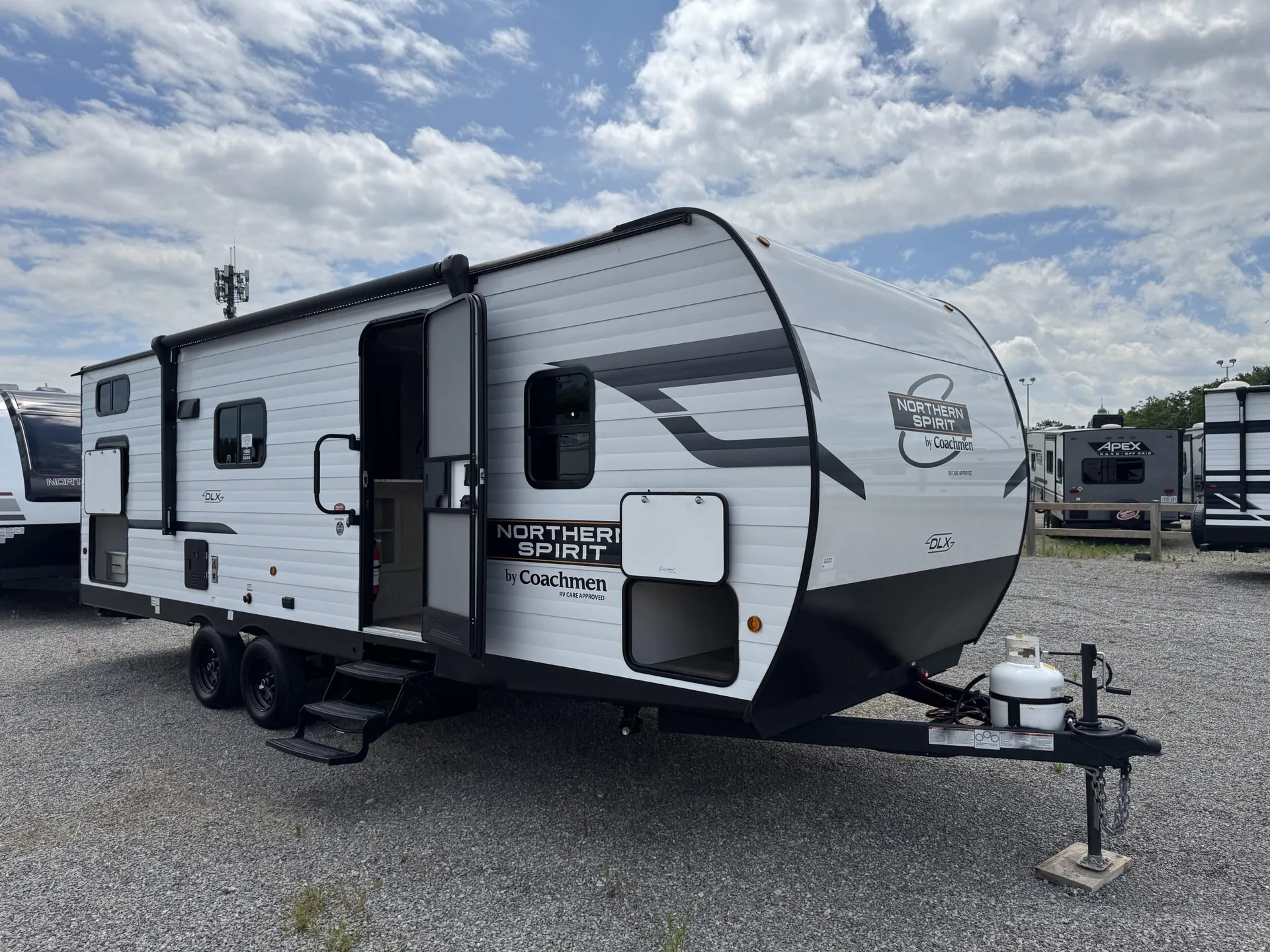 2025 Coachmen Northern Spirit DLX 5250BHS - Photo 2