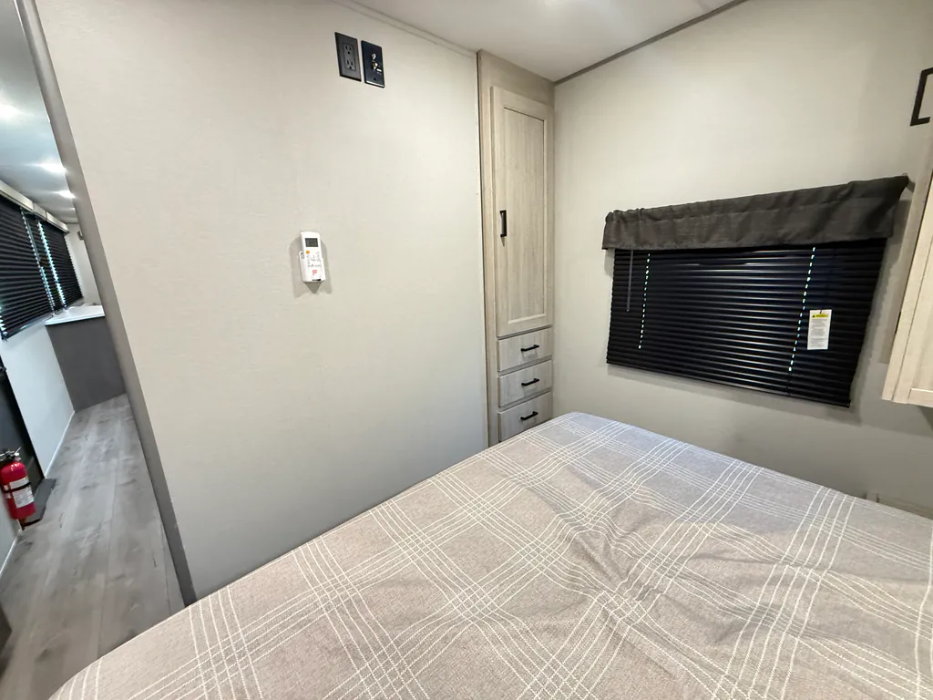 2026 Coachmen Catalina Legacy Edition 283RNR, Photos photo 24