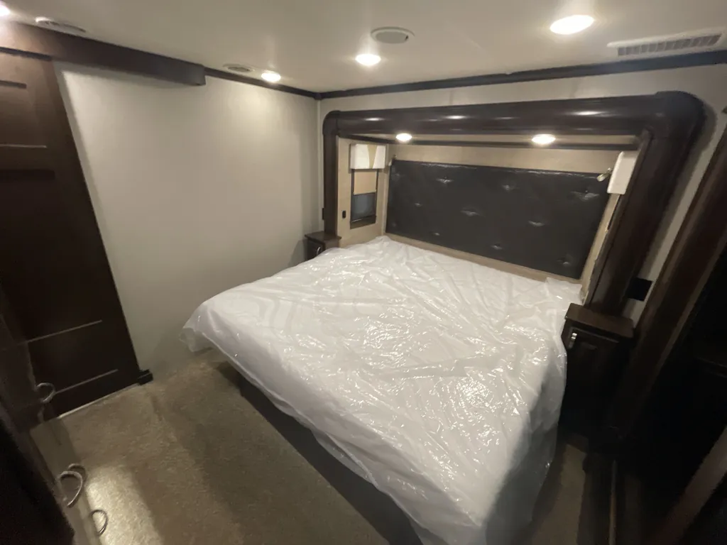 2017 Forest River Riverstone 38RE, Photos photo 16