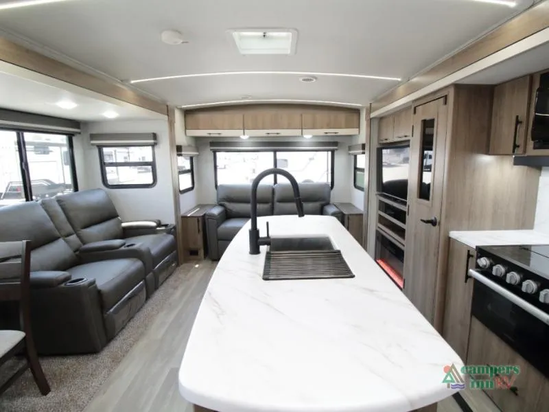2024 Grand Design Imagine 2970RL - Photo 4