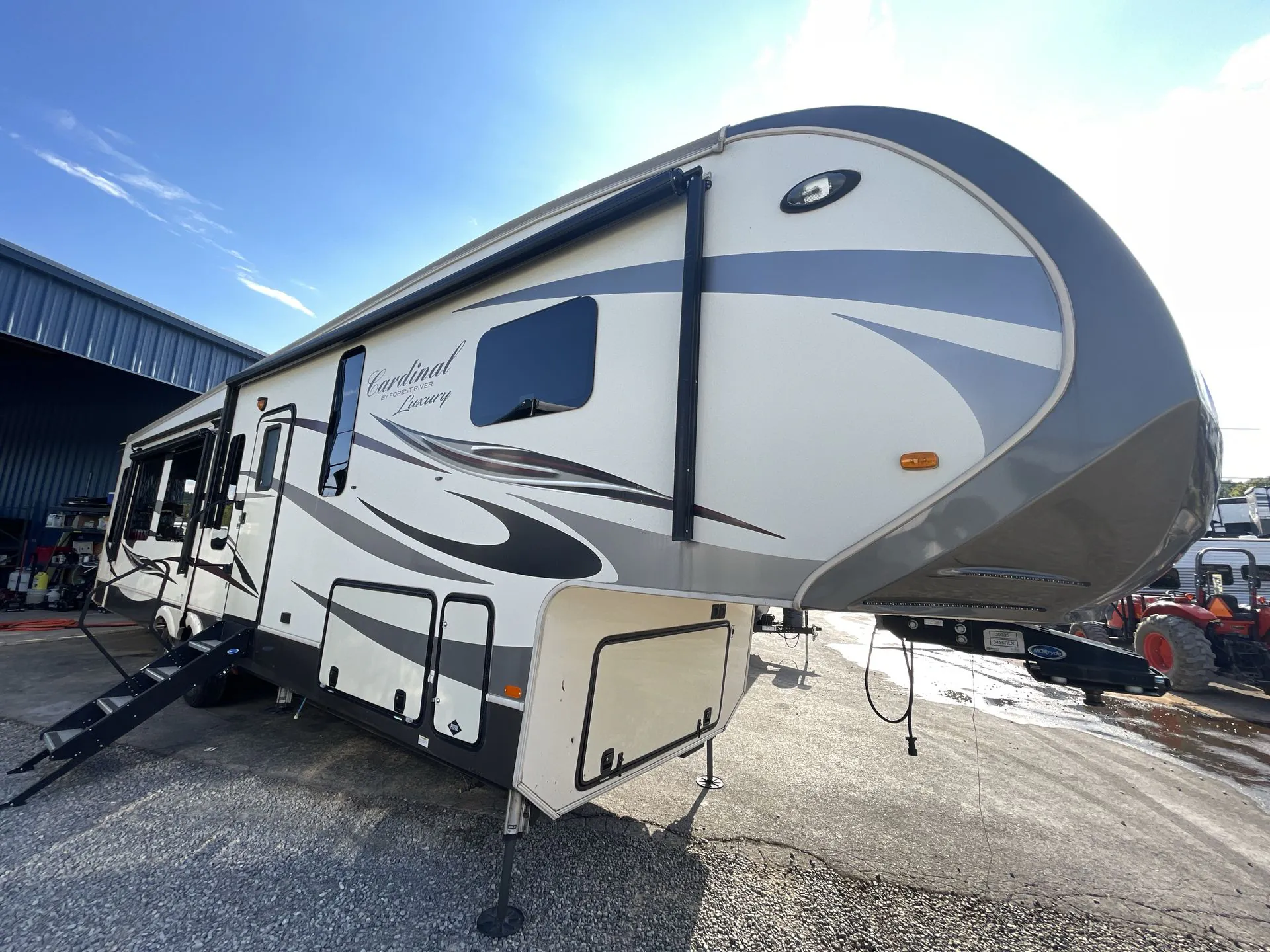 2018 Forest River Cardinal Luxury 3456RLX - Photo 2