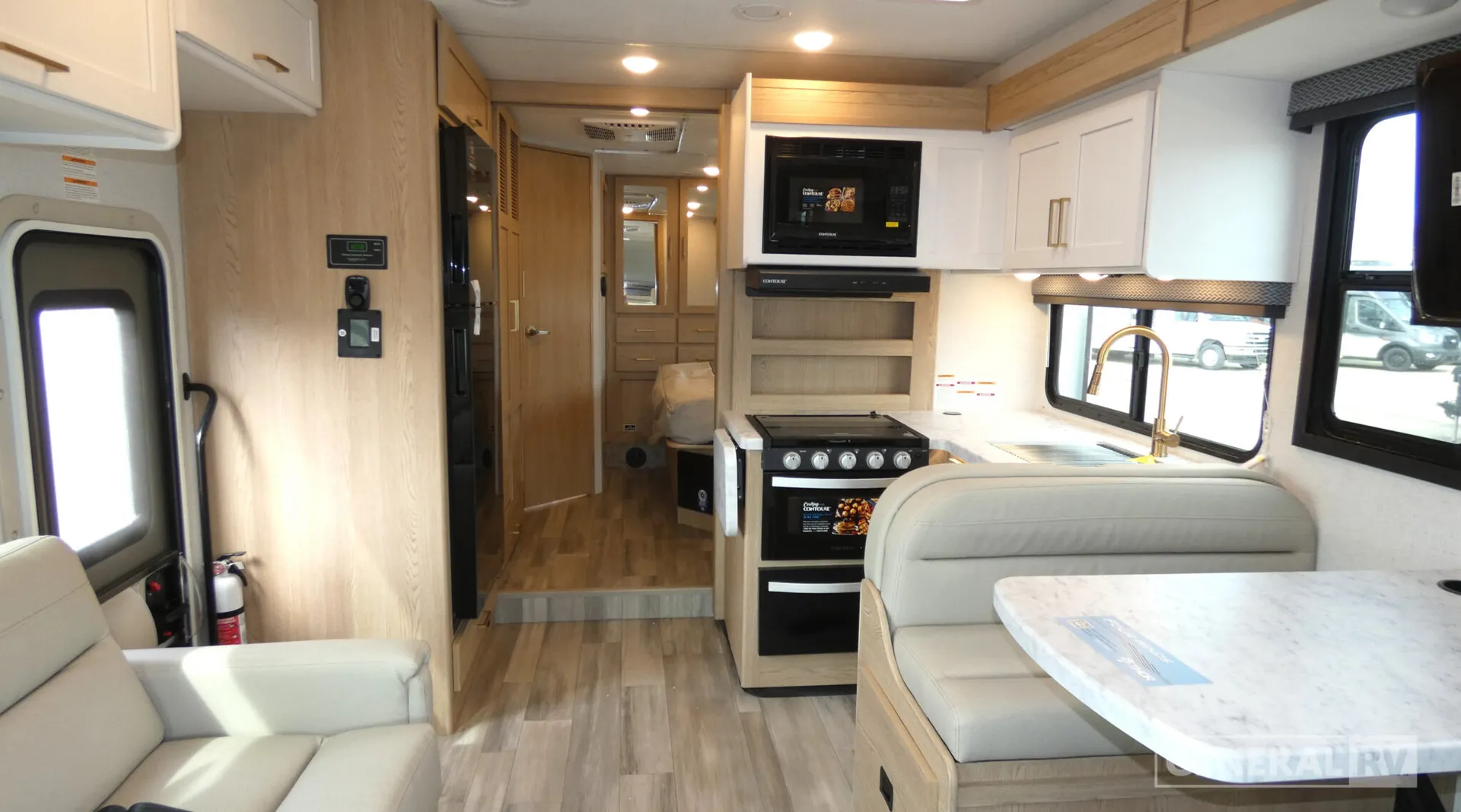 2026 Thor Motor Coach Four Winds 29K - Photo 3