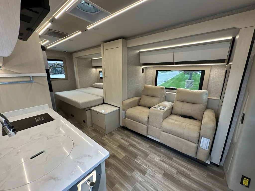 2026 Tiffin Wayfarer 25 XPW, Photos photo 6