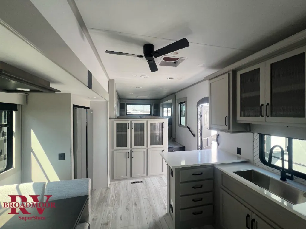 2026 Keystone Montana High Country 377FL, Photos photo 19