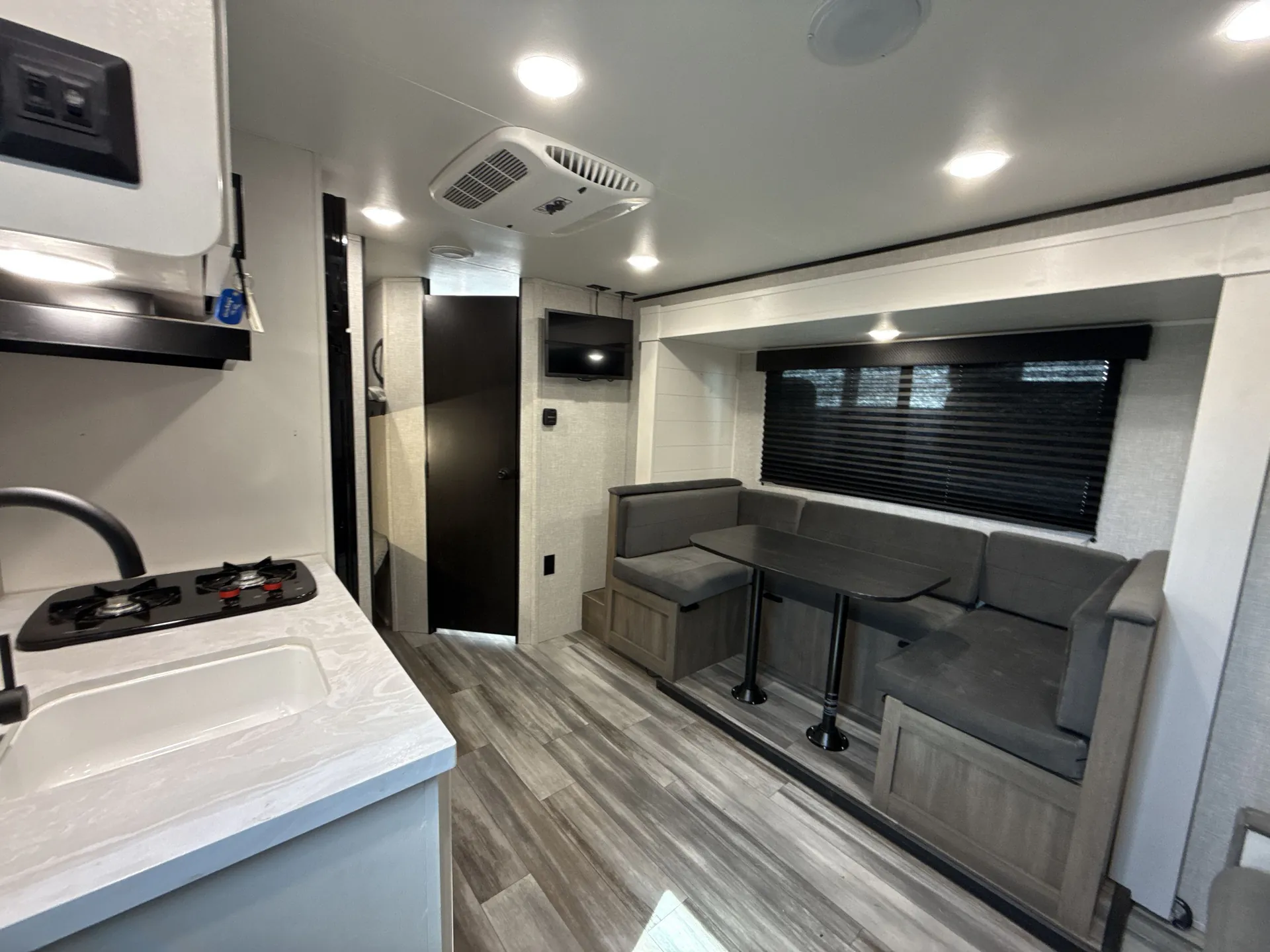 2025 Jayco Jay Flight SLX 197MBW — living area main