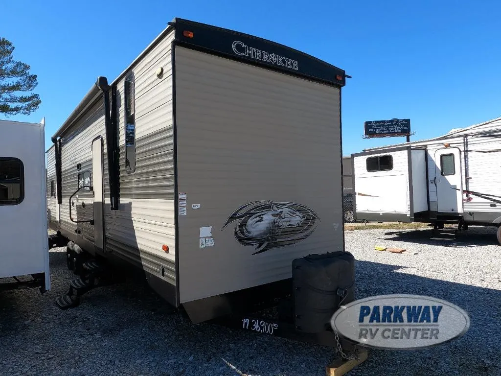2017 Forest River Cherokee 39R - Photo 3