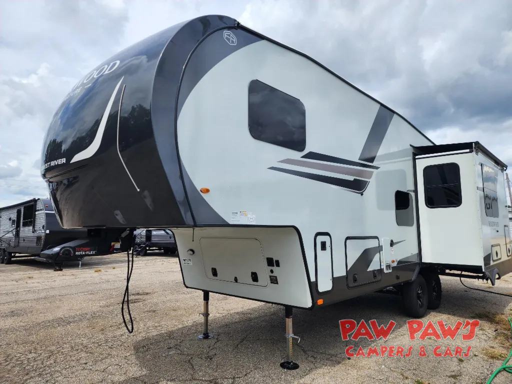 2026 Forest River Rockwood Signature R301RKS, Photos photo 7