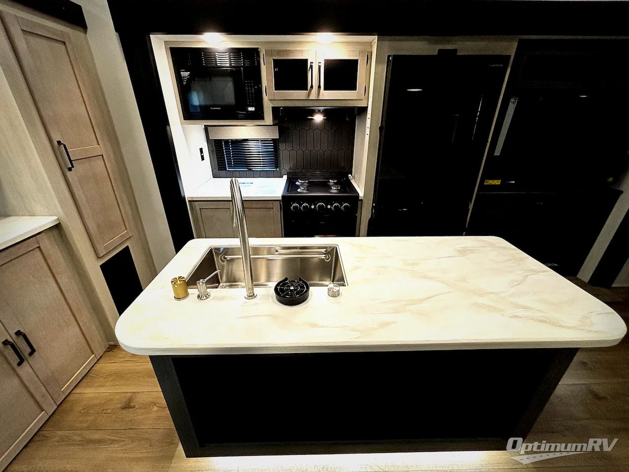 2027 Forest River Puma Vista 402LFT — Photo 6