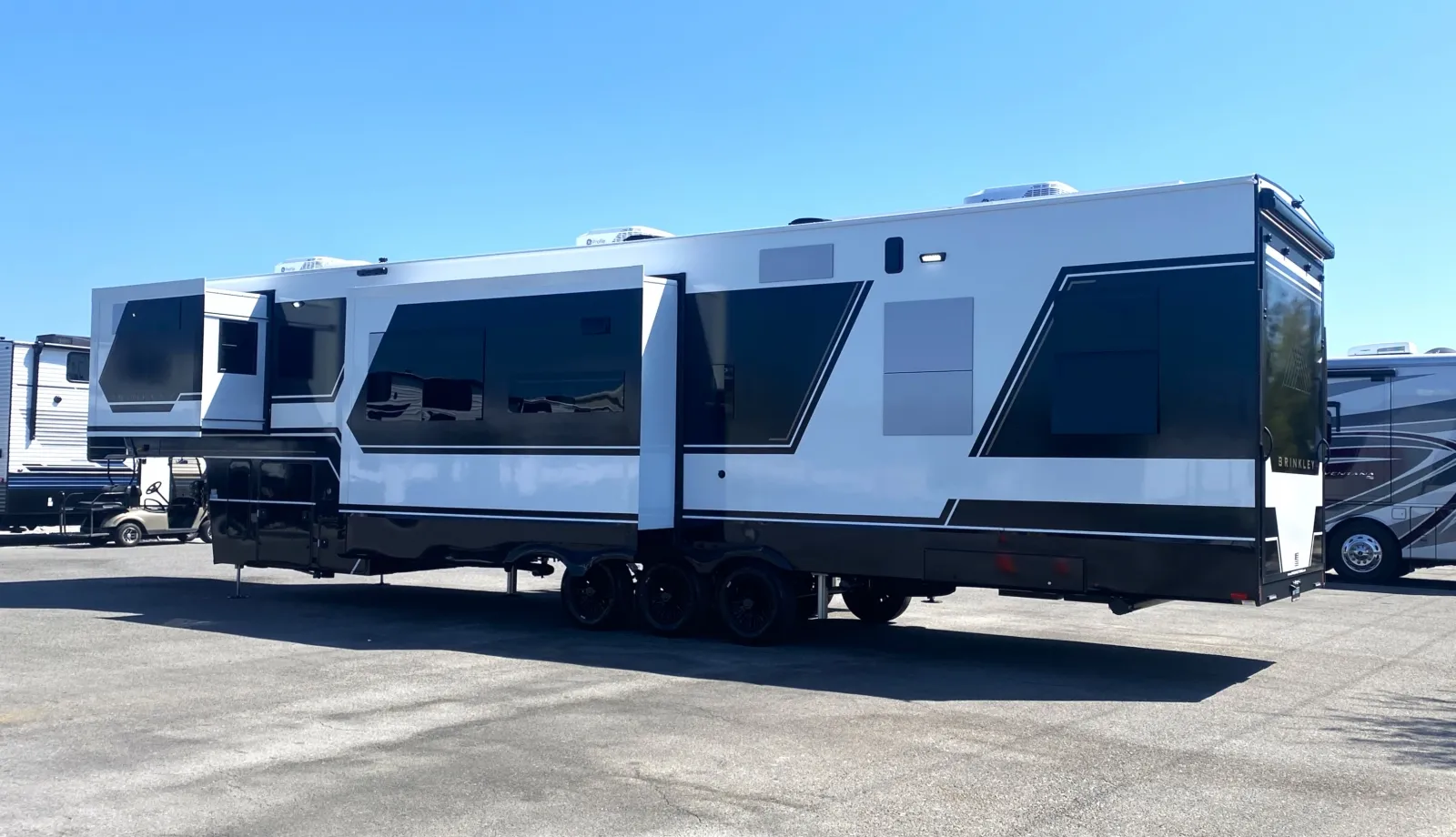 2026 Brinkley Model G 3970 - Photo 4