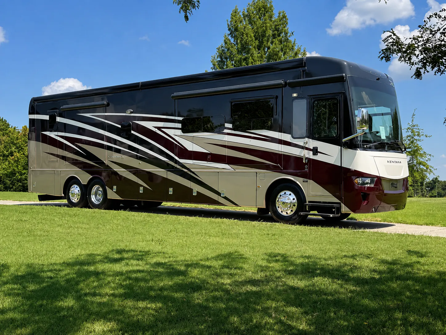 2021 Newmar Ventana 4326 - Photo 2