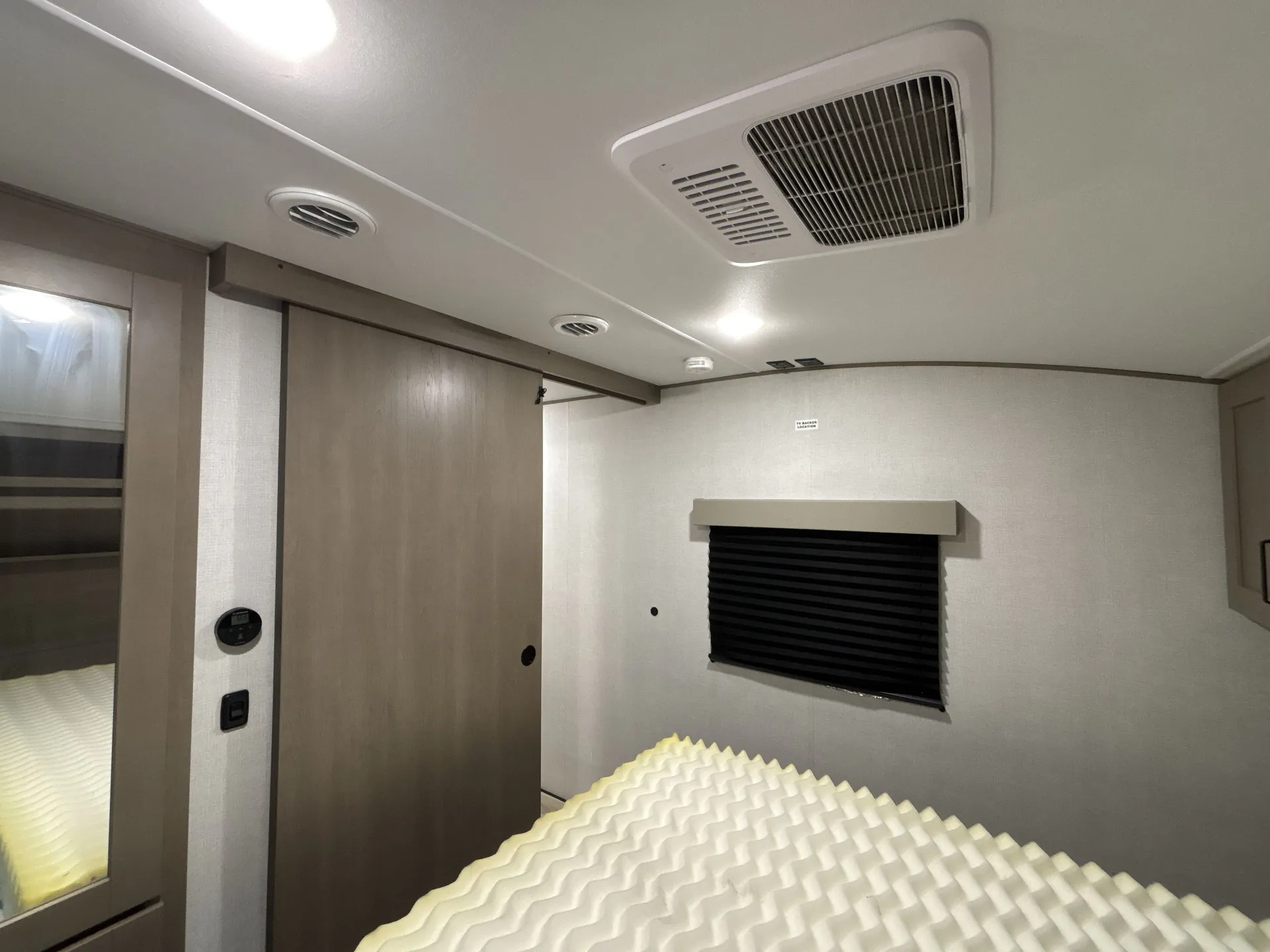 2025 Grand Design Reflection 100 Series 24RL — living area main