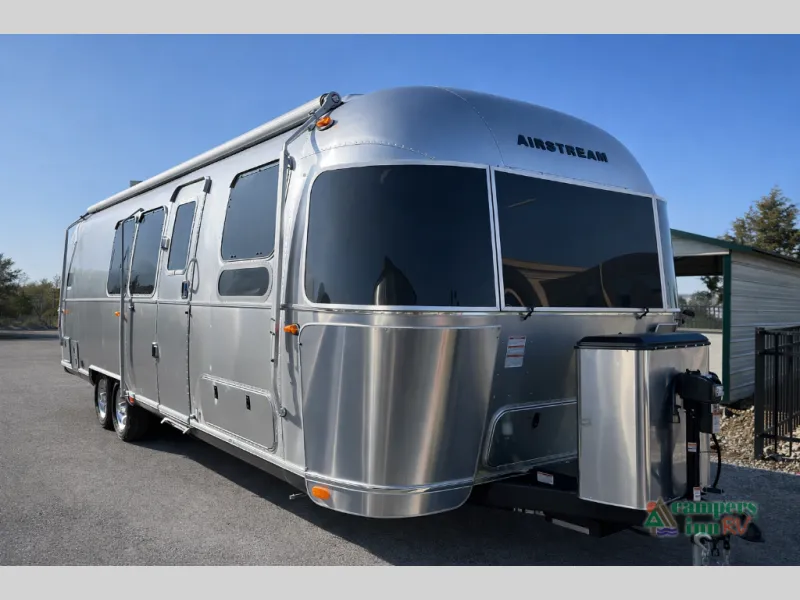 2026 Airstream Flying Cloud 30FBBT - Main photo