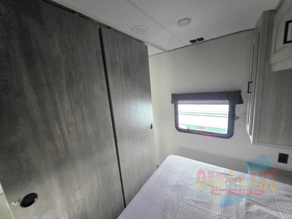 2026 Coachmen Catalina Legacy Edition 273DBHCK, Photos photo 26