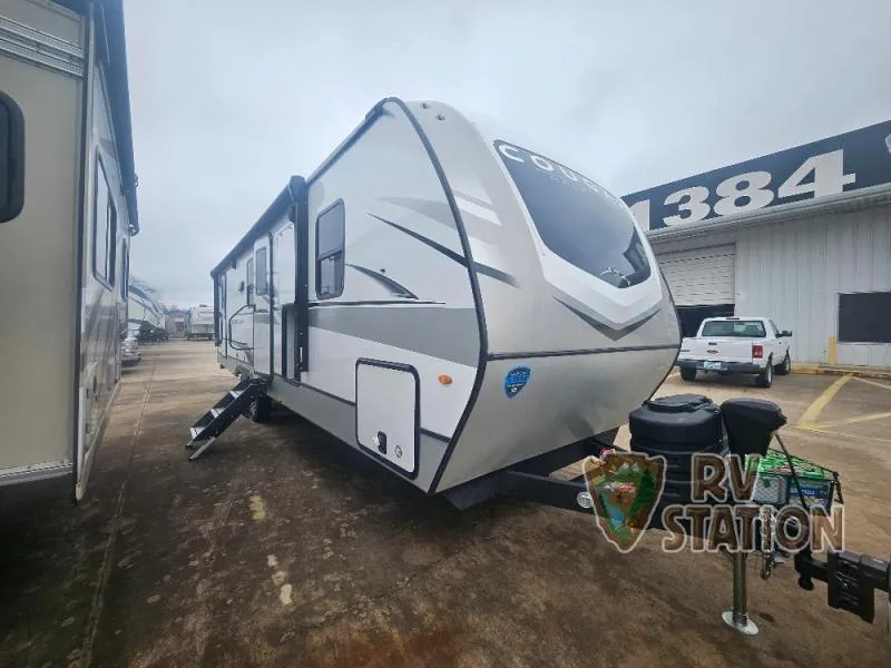 2025 Keystone RV Cougar Half-Ton 28BHS - Photo 2