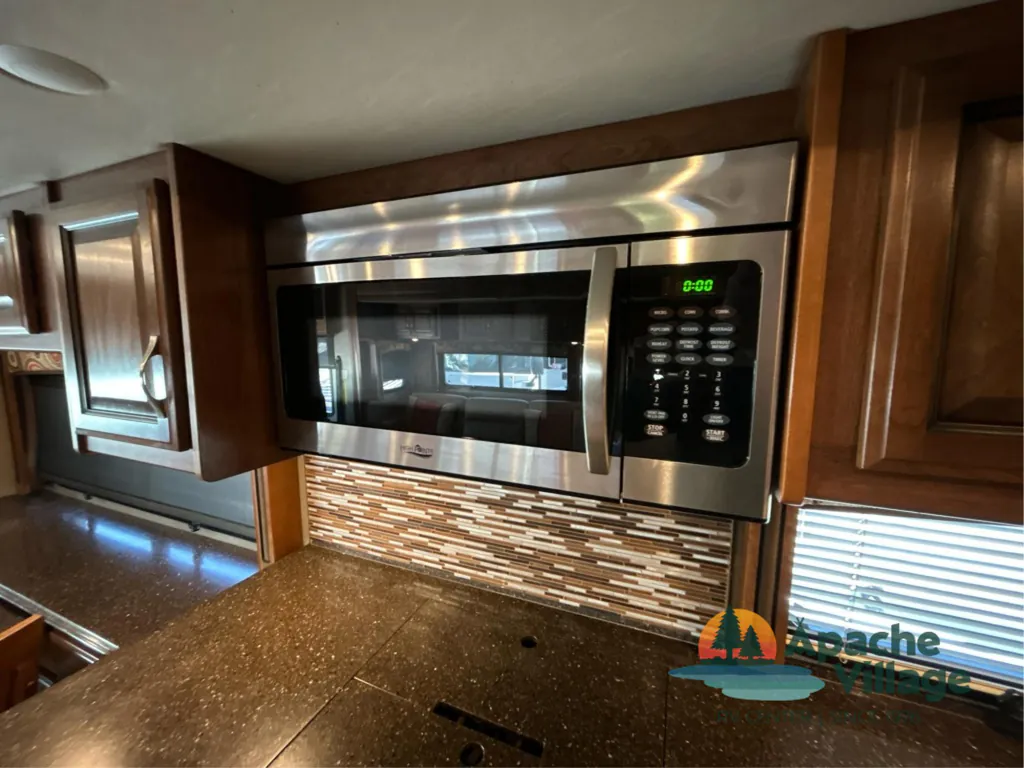 2017 Fleetwood Pace Arrow LXE 38F, Photos photo 45