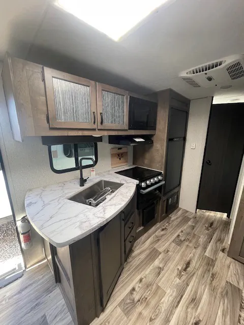 2022 Venture RV Sonic SN220VBH, Photos photo 6