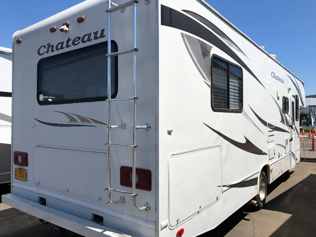 2011 Thor Motor Coach Chateau 31R - Photo 4