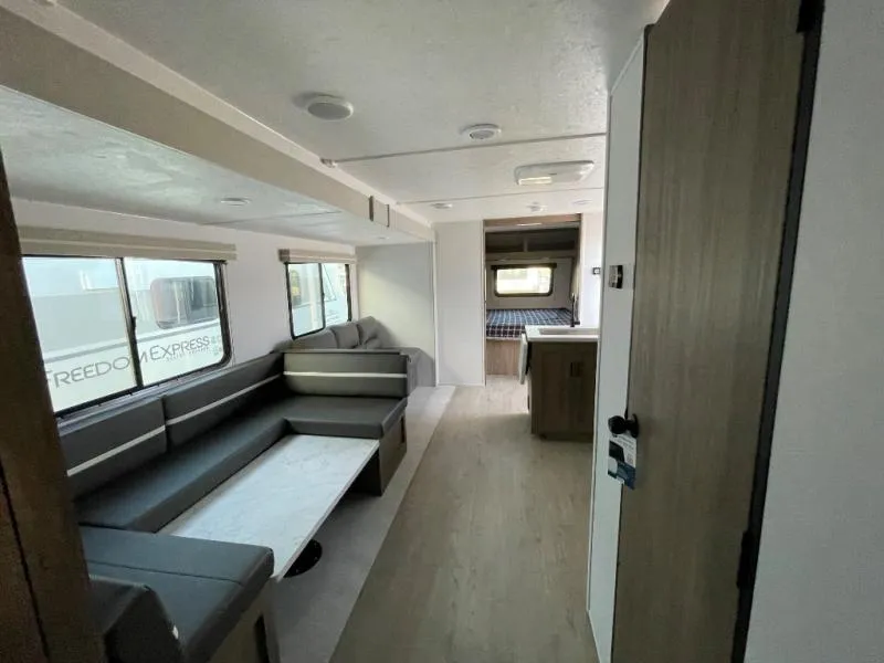 2026 Coachmen Freedom Express Select 30SE, Photos photo 45
