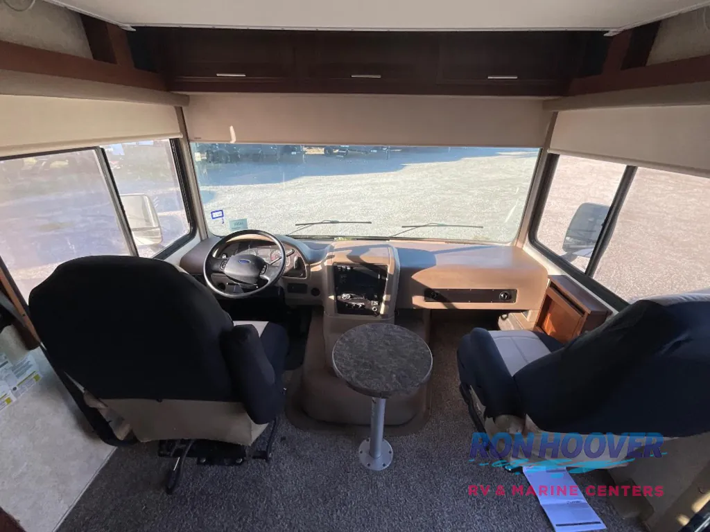 2015 Forest River RV Georgetown 335DS, Photos photo 6