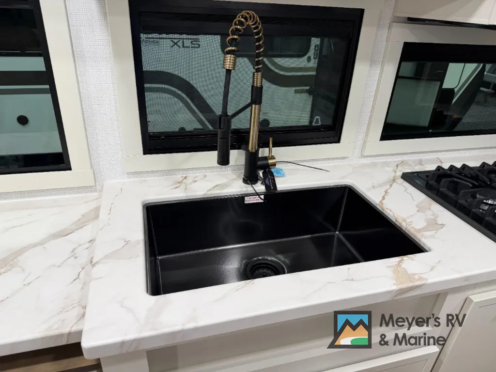 2026 Brinkley Model Ix 20X, Photos photo 10