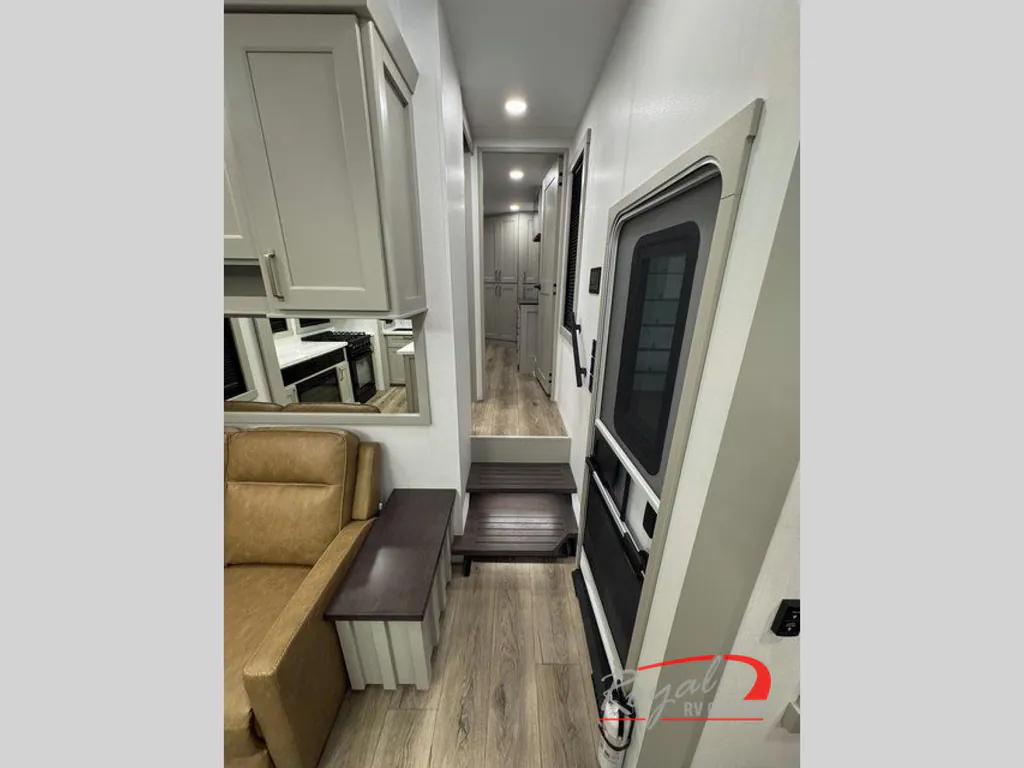2026 Brinkley Model G 3520, Photos photo 27