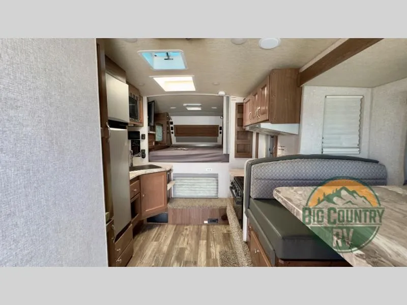 2024 Northwood Arctic Fox Camper 1140 - Photo 3