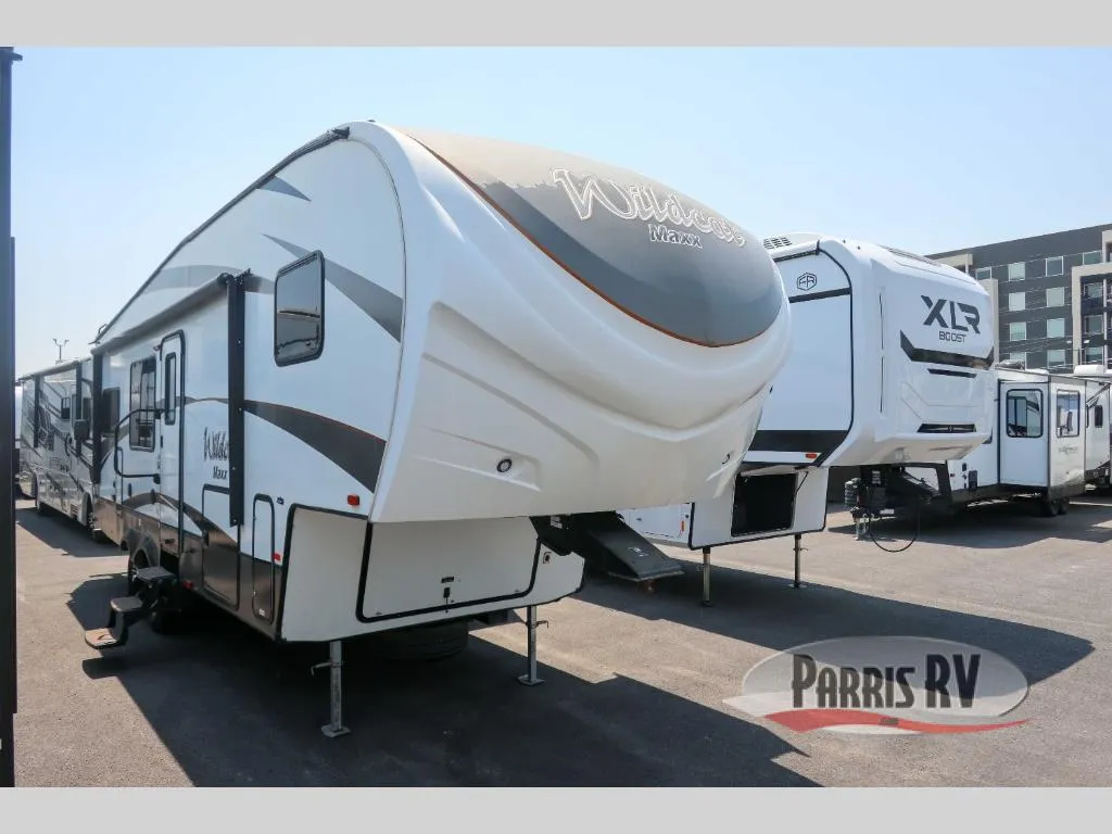 2017 Forest River Wildcat 282RKX - Photo 2