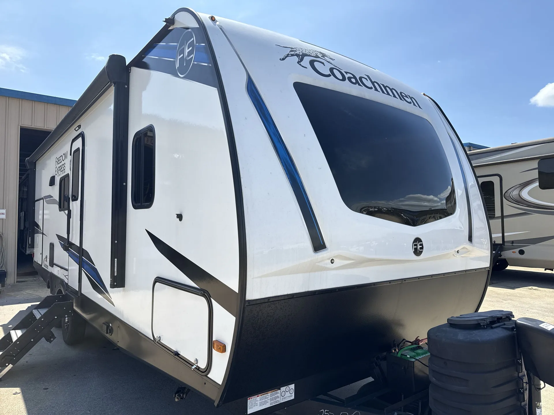 2025 Coachmen Freedom Express Ultra Lite 258BHS
