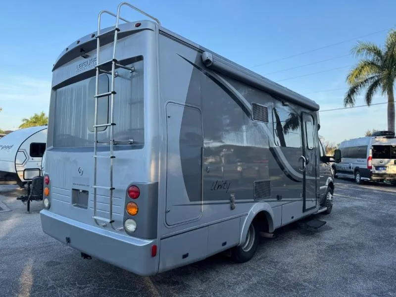 2014 Leisure Travel Vans Unity 24MB - Photo 4