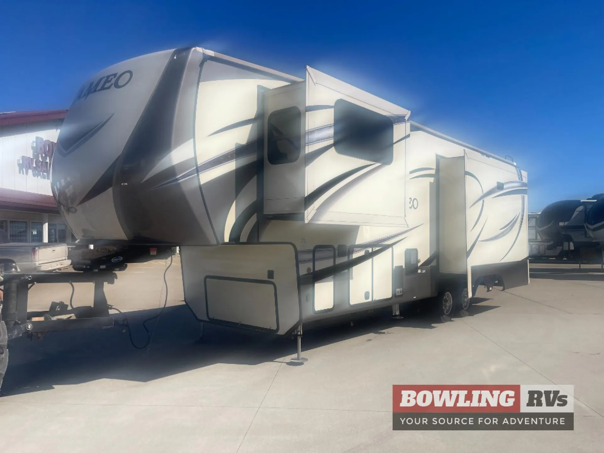 2017 CrossRoads Cameo 3301RL - Photo 2