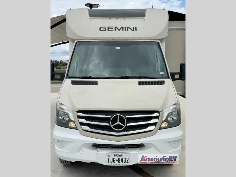 2018 Thor Motor Coach Gemini 24TX - Photo 3