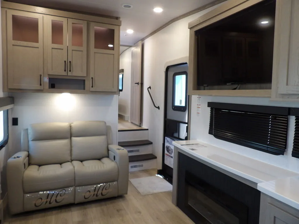 2025 Forest River Rockwood Signature R301RKS, Photos photo 14